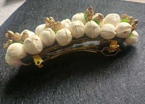 Beautiful Floral Hair Accessories Set