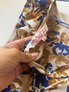 Feminine floral Top By All About You