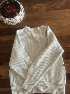 Winter ❄️ Beautiful White Knit Sweater