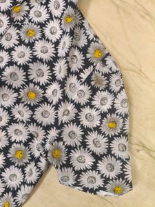 Daisy Print Short Sleeve Shirt