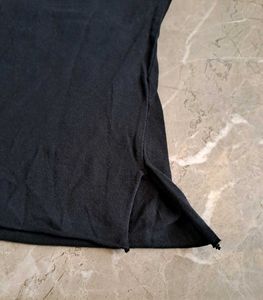 Simple Black Tshirt With A Cute Cat Printed🖤🐈‍⬛