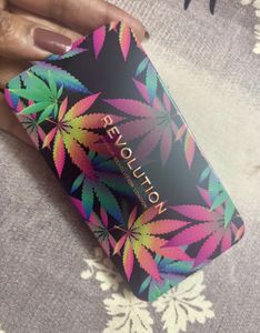 Makeup Revolution Shadow Palette