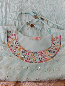 Trendy New Attractive Womans Naira Cut Dress