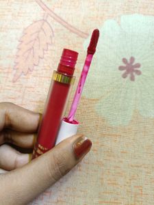 MyGlamm LIT Liquid Lipstick