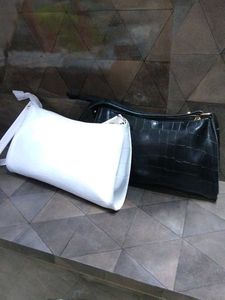 Sling Bag Duo.