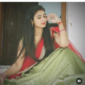 Lhnga With Blouse