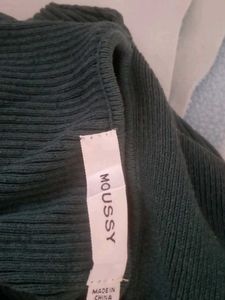 Cute Green Button-Down Top