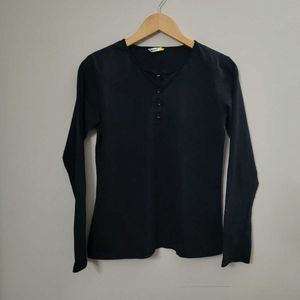 Bewakoof Women Black T-shirts