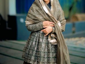 Elegant Pakistani Suit