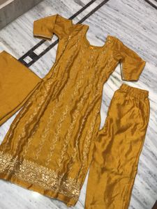 Haldi Suit
