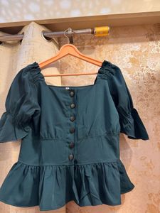 Dark Green Buttoned Top 💚