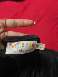 Stylish Black Graphic Tee