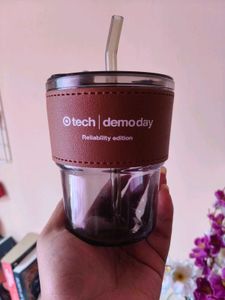 glass sipper mug with a Lid & Straw