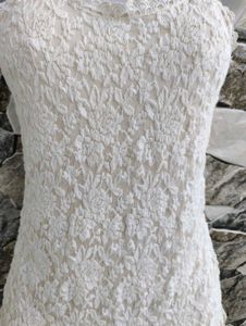 🎀Beautiful White Lace Top