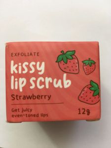 MINISO Kissy Lip Scrub - Strawberry🍓