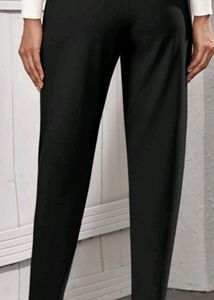 Relaxed Fit Single Pleat Pants