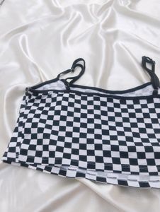 Divided By H&amp;M Crop Top sale🔥