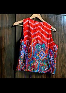 2 Crop Tops