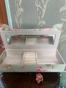 Mini Sofa Jewellery Box