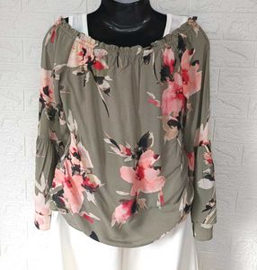 Imported Floral Off Shoulder Top