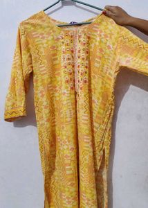 XL Yellow Cotton Kurti Set( Pant And Dupatta)