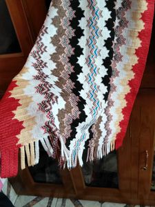 Stylish Patterned Scarf