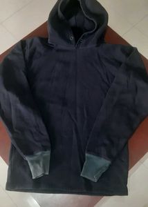 Warm black Hoodie for winters