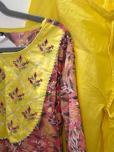 Hello And Pink Suit Set