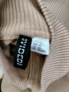 Beige Top (Women&#39;s)