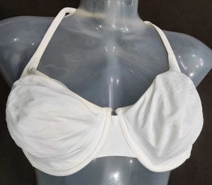 Comfortable White Bra 🖤