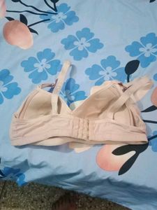 JENGYUER PADED BRA NEW