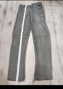 sc1224 Sabrin Jeans size 28