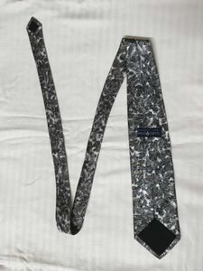 Wild Oats Men Abstract Printed Silver &amp; Black Tie