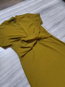 Selling A Beautiful Bodycon Olive Dress