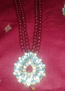 Elegant Beaded Necklace