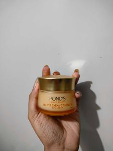 Pond's Bright Beauty Gel Creme
