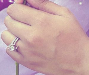 Ad stone ring