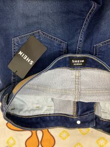 Shein ankle lengthmid wash distressed jeans