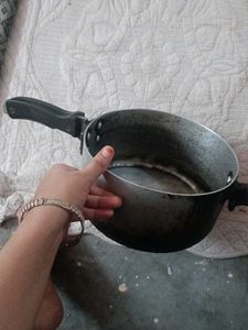 Cooking Utensil Bhagona With Handle