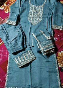 Libas  Embroidered kurti sets (new without use) 🩵