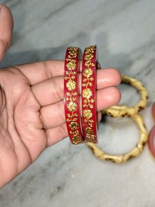 Set of 6 Colorful Bangles