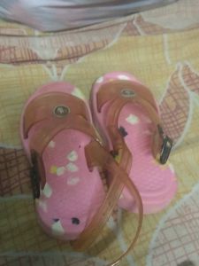 Ladki Ka Sandal