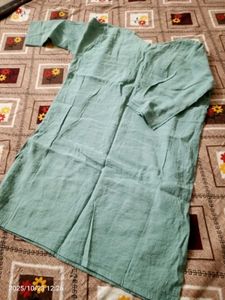Embroidered Green Kurta