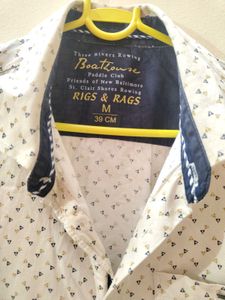 Casual Men&#39;s Shirt