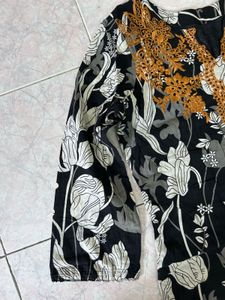 Pakistani Chikankari Kurti And Dupatta