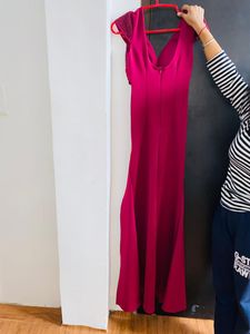 It’s A Party Wear Gown Suitable For Every Occasion Like Model long Red Carpet