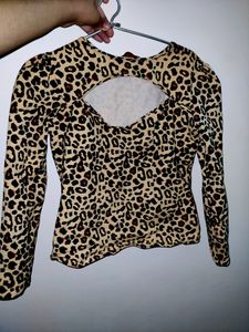 Karwarya Leopard Print Top