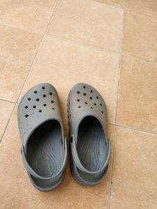 Barasache Clogs