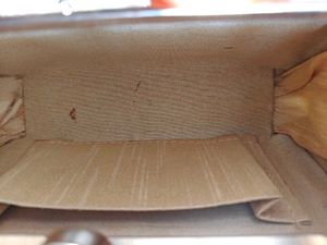 Elegant Clutch with Chain