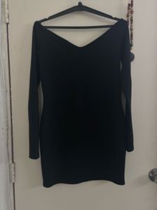 H&amp;M OFF SHOULDER DRESS